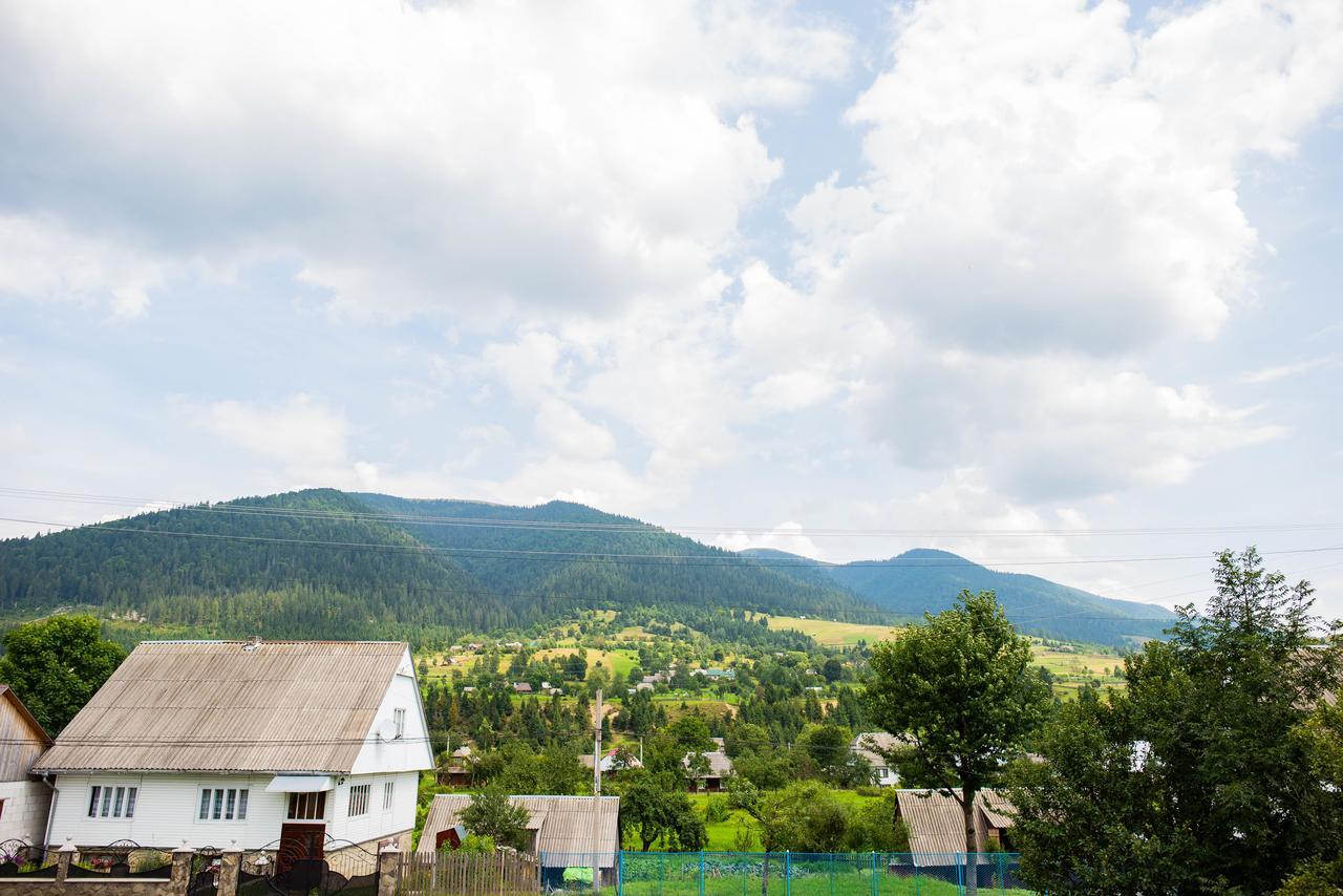 Hotel Syniy Vyr Siněvir Exteriér fotografie